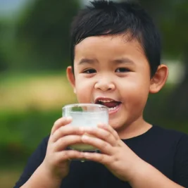 Pakar Ingatkan Orang Tua Teliti Baca Komposisi Susu Formula Anak