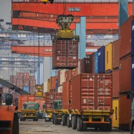 Keberanian Mengubah Strategi Pembangunan Ekonomi