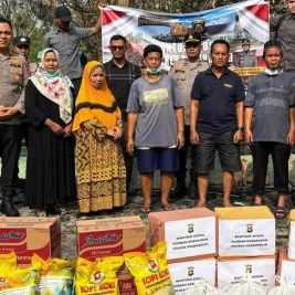 Polda Sumsel Berikan Bantuan Sosial untuk Korban Kebakaran di Prabumulih