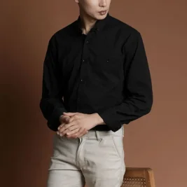 Padu Padan Baju Coklat dan Celana yang Tepat untuk Tampilan Stylish