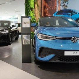 Volkswagen Prediksi Penjualan Mobil Bensin Dunia Anjlok Hingga 5% pada 2035