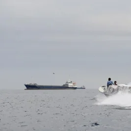 Iran Desak Pasukan Asing Tinggalkan Selat Hormuz Usai Insiden Helikopter