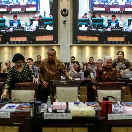 Rupiah Menguat ke Rp18.058 Usai Bank Indonesia Naikkan BI Rate
