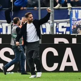 Barcelona Bidik Cesc Fabregas Jadi Pengganti Hansi Flick pada 2028