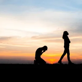 9 Cara Bangkit Setelah Putus Cinta Belasan Tahun