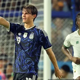 Nico Paz Bantah Kabar Cedera Lutut Parah Usai Lawan Islandia
