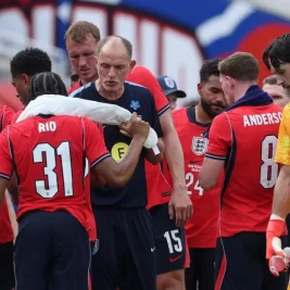 Badai Tropis Tunda Laga Inggris vs Kosta Rika di Orlando