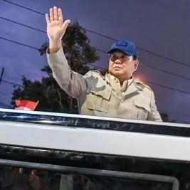 Prabowo Subianto Pilih Pindad Maung Jadi Kendaraan Dinas