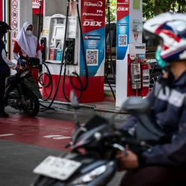 Dilema Kenaikan Harga BBM: Antara Stabilitas Fiskal dan Produktivitas Ekonomi