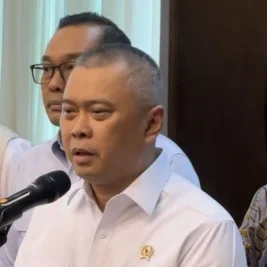 Menhub Dudy Purwagandhi Laporkan Pengembangan Rel Kereta Api ke Presiden