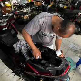 Pengamat Usulkan Pemisahan Kepemilikan Baterai untuk Dorong Motor Listrik