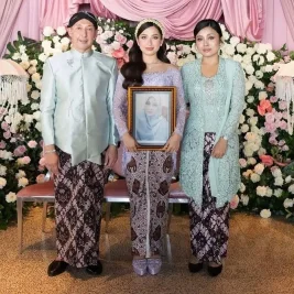 Jennifer Coppen Gelar Siraman Adat Jawa Jelang Pernikahan dengan Justin Hubner