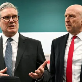 Menteri Pertahanan Inggris John Healey Mundur Akibat Krisis Anggaran