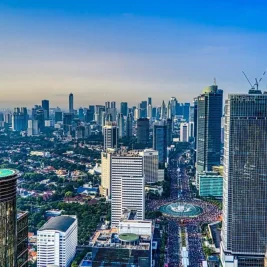 Target Pertumbuhan Ekonomi 2027 Dinilai Ambisius oleh Ekonom