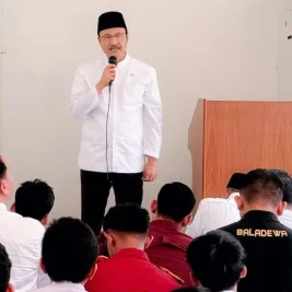 Mensos Dorong Penguatan Karakter Siswa Sekolah Rakyat Lewat Salat Jumat
