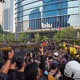 Mahasiswa UI Tertahan di Tosari Saat Hendak Demo ke Bundaran HI