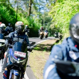 Lonjakan Harga Pertamax Bisa Dorong Pengendara Mobil Beralih ke Motor