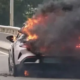 Xiaomi SU7 Ultra Terbakar di Jiangxi, Penyebab Bukan dari Baterai