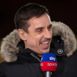 Gary Neville Dukung Aturan FIFA Larang Buang Waktu, Minta Diterapkan di Liga Domestik