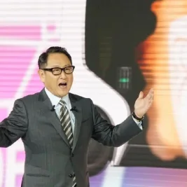 Akio Toyoda Khawatirkan Dominasi Mutlak Kendaraan Listrik Murni