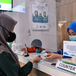 Pemerintah Siapkan Reformasi Besar Program JKN, BPJS Watch Soroti Pelayanan