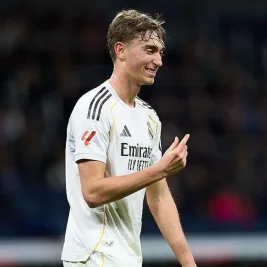 Dean Huijsen Berlatih Keras di Bali Usai Tercoret dari Skuad Spanyol