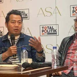 PSI Segera Sematkan Jaket Partai kepada Joko Widodo