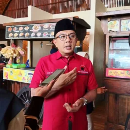 Megawati Resmikan Renovasi Istana Gebang Blitar