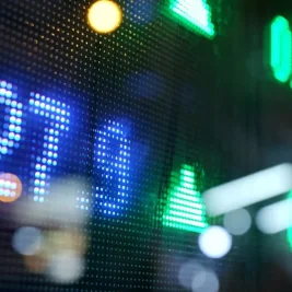 IHSG Menguat ke 6.007, Lonjakan Saham AMMN dan BBCA Jadi Penopang