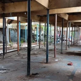 Pedagang Pasar Padurenan Baru Bekasi Bertahan di Tengah Kondisi Terbengkalai
