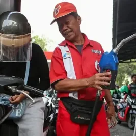 Harga Minyak Dunia Anjlok Setelah AS dan Iran Sepakati Perdamaian