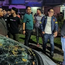 Massa Rusak Honda Jazz di Cikupa Akibat Knalpot Bising