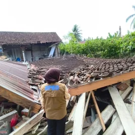 Gempa M 6,7 Rusak Belasan Rumah dan Picu Longsor di Sulawesi Tengah