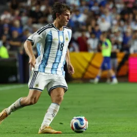 Nico Paz Pilih Bertahan di Como Demi Menit Bermain Jelang Piala Dunia 2026