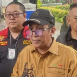 Firdaus Oiwobo Laporkan Mantan Ketua BEM UGM ke Polres Tangsel