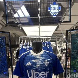 Adidas Hadirkan Jersey Como Rancangan Didit Hediprasetyo di Indonesia