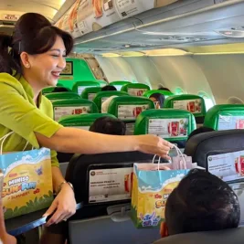 Citilink Bagikan Mainan Blind Box MINISO untuk Penumpang Anak-Anak