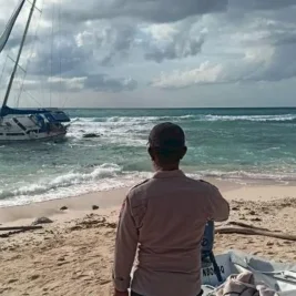 Polisi Selidiki Kapal Yacht Australia Terdampar Tanpa Awak di Rote Ndao
