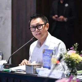 DPR Minta Pemerintah Cermati Penurunan Harga Minyak Dunia