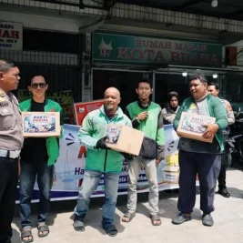 Polda Riau Salurkan 1.198 Bansos dan Bedah Rumah Warga