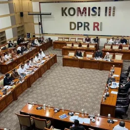 Korban Penipuan Hanania Travel Mengadu ke Komisi III DPR