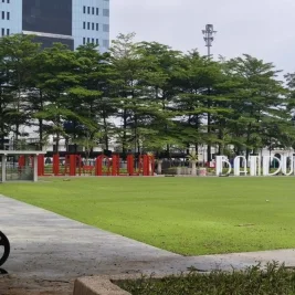 Wali Kota Bandung Tutup Alun-Alun Akibat Hasil Renovasi Buruk