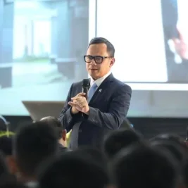 Wamendagri Bima Arya Dorong Lulusan IPDN Tingkatkan Kualitas Kepemimpinan