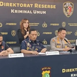Polda Metro Jaya Tahan Roy Suryo dan Dokter Tifa Terkait Kasus Ijazah Palsu Jokowi
