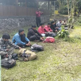 Petugas TNBTS Amankan 13 Pendaki Ilegal di Gunung Semeru, 4 Masih Buron