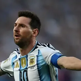 Messi Samai Rekor Gol Klose Usai Hattrick ke Gawang Aljazair