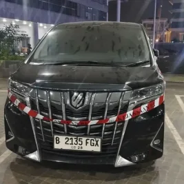 Kejaksaan Agung Sita Toyota Alphard Milik Tersangka Korupsi Makan Bergizi Gratis