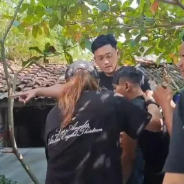 Perampok Sekap Karyawan Minimarket di Bekasi dengan Korek Api Berbentuk Pistol