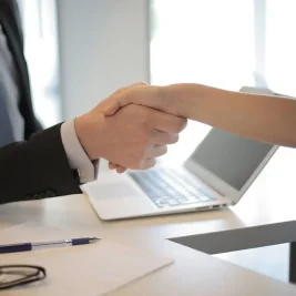 Persaingan Kerja Ketat, Berapa Lama Fresh Graduate Dapat Kerja?