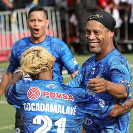 Ronaldinho Resmi Bergabung dengan Klub Serie C Ravenna